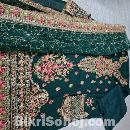 Unstitched three piece